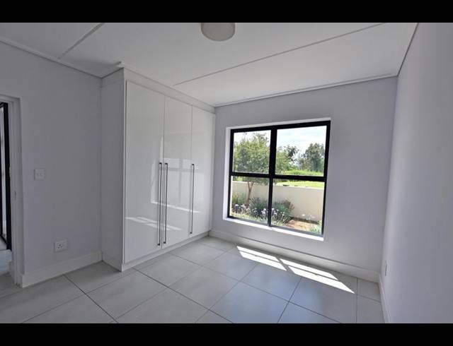 2 BEDROOM APARTMENT FOR SALE IN EYE OF AFRICA